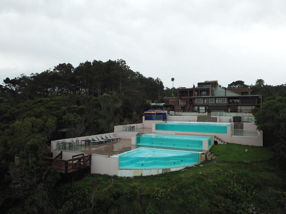 Tsitsikamma On Sea Hotel Stormsrivier Bagian luar foto